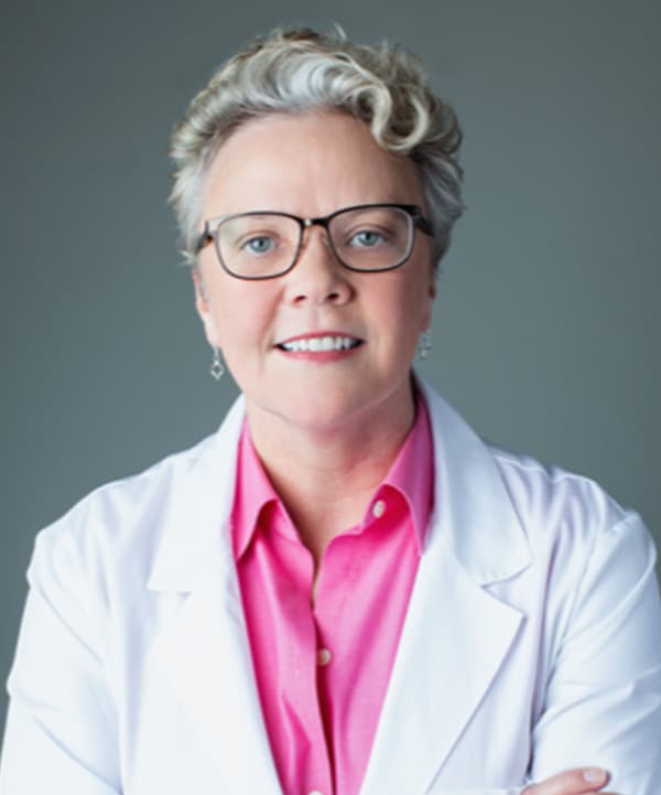 Kelli Sheffield Headshot